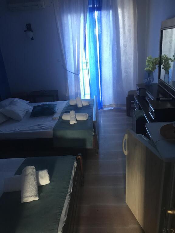 Angela - Zoi Rooms Skiathos Town Bagian luar foto