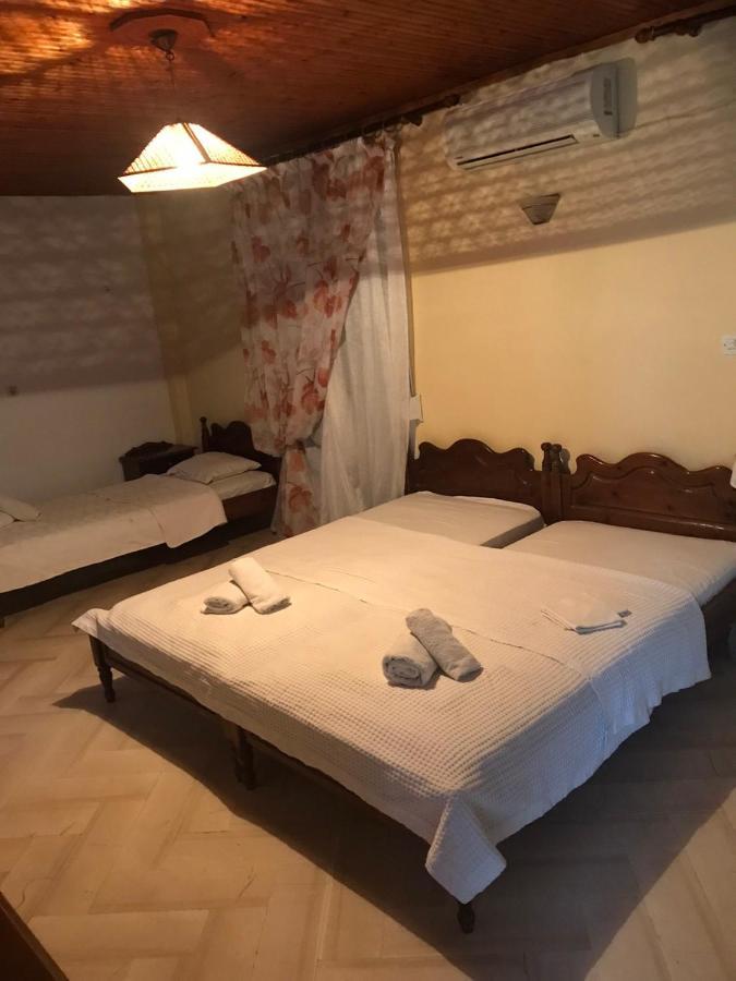 Angela - Zoi Rooms Skiathos Town Bagian luar foto