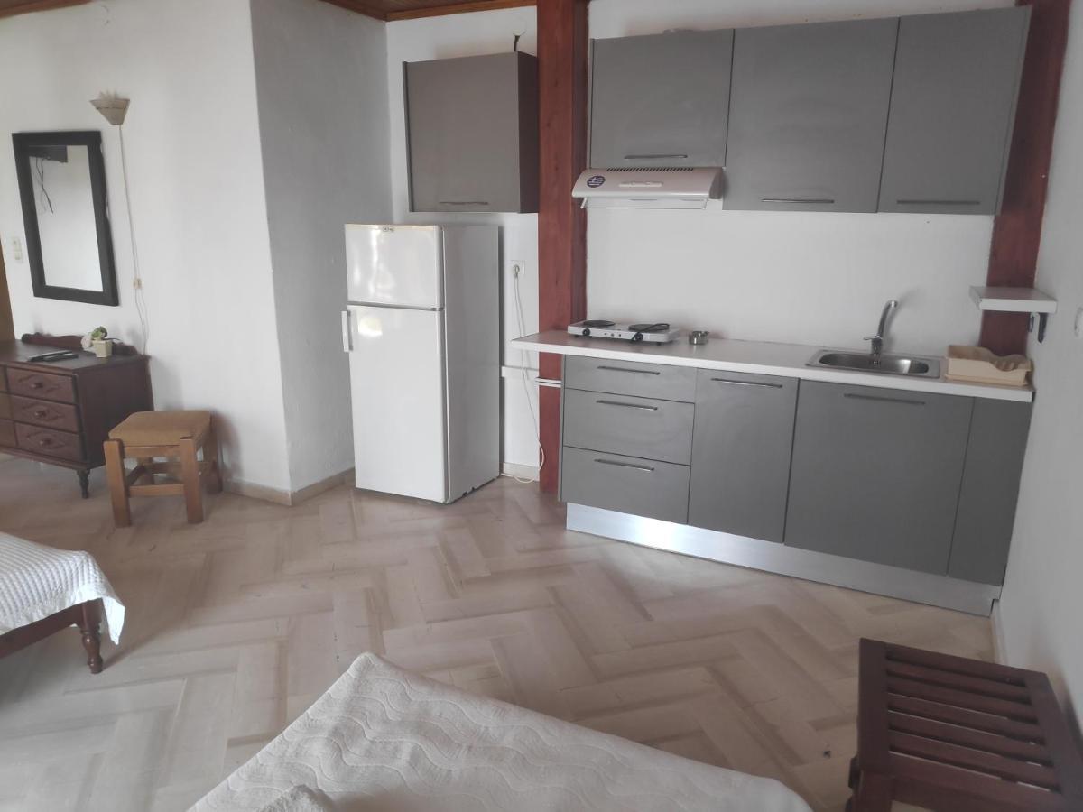 Angela - Zoi Rooms Skiathos Town Bagian luar foto