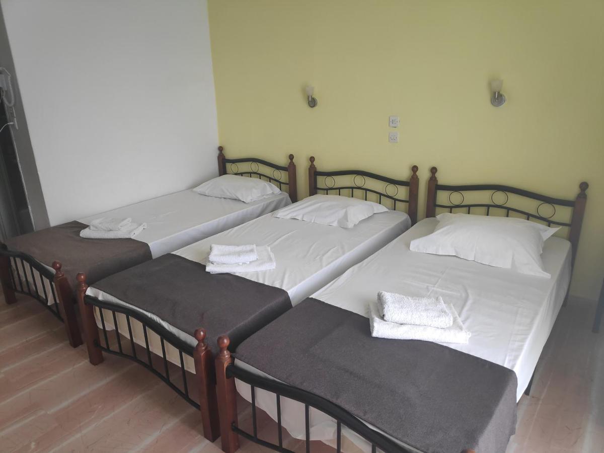 Angela - Zoi Rooms Skiathos Town Bagian luar foto