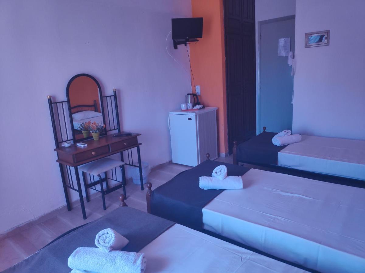 Angela - Zoi Rooms Skiathos Town Bagian luar foto
